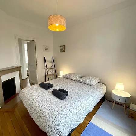 - Chez Sebastien Фонтенбло